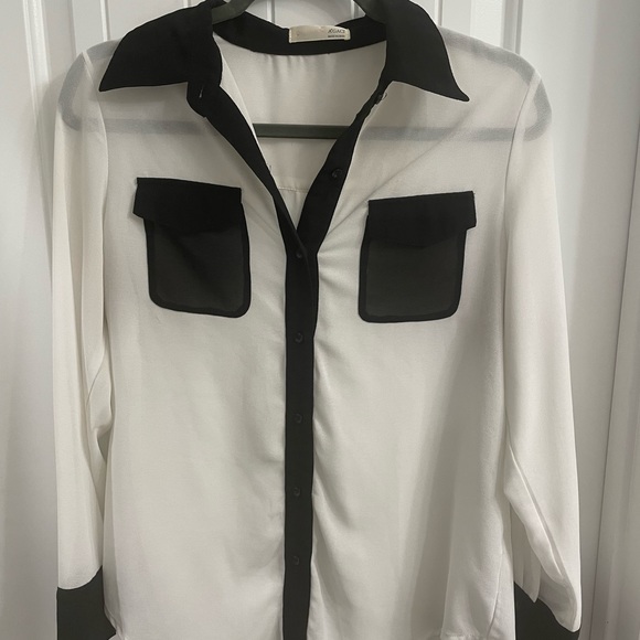 A’gaci Medium Black and White Long Sleeve Sheer Top - Picture 1 of 6